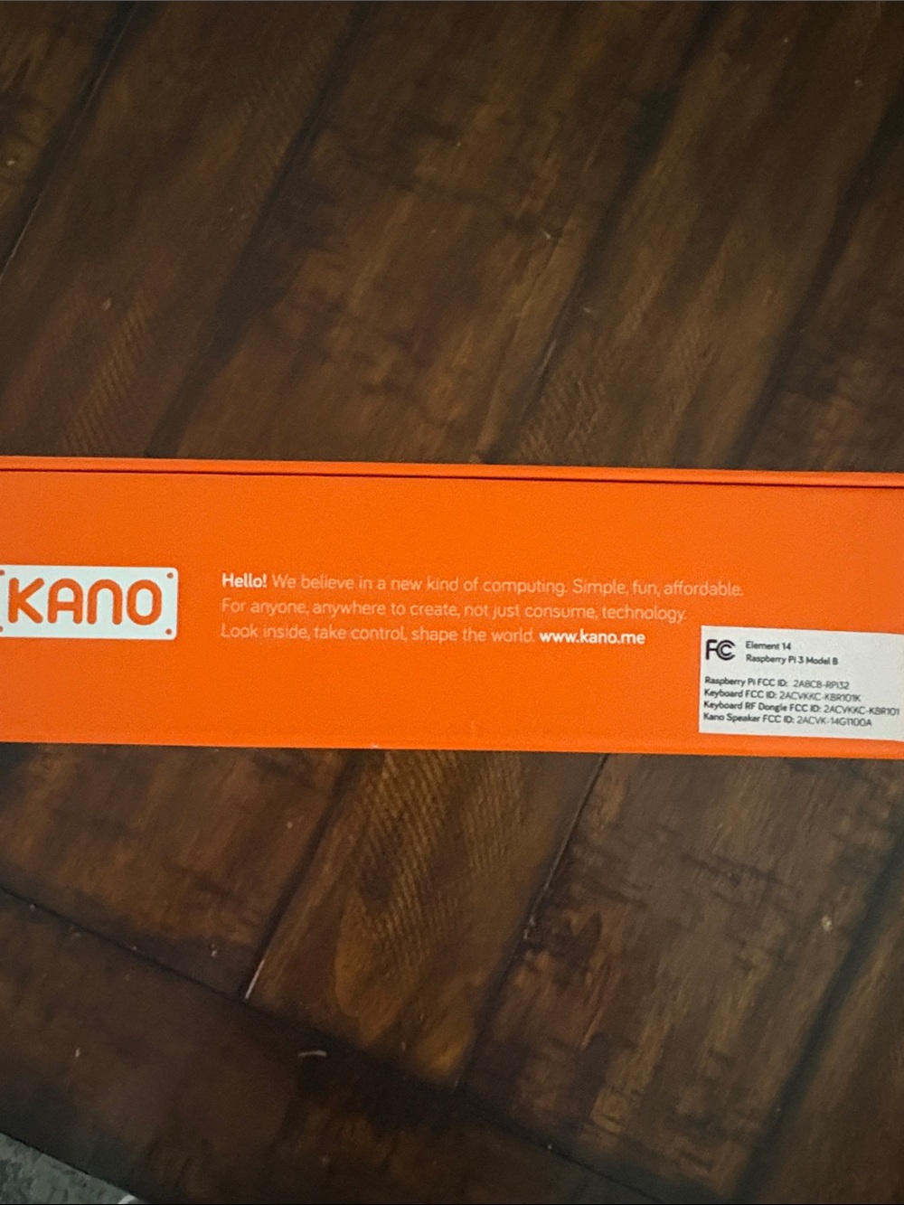 KANO Computer Kit- Make a computer/Learn to code - Picture 4 of 8